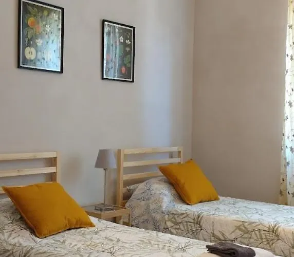 Appartamento Via Gramsci - Free Gated Parking - 5 Minutes From Center