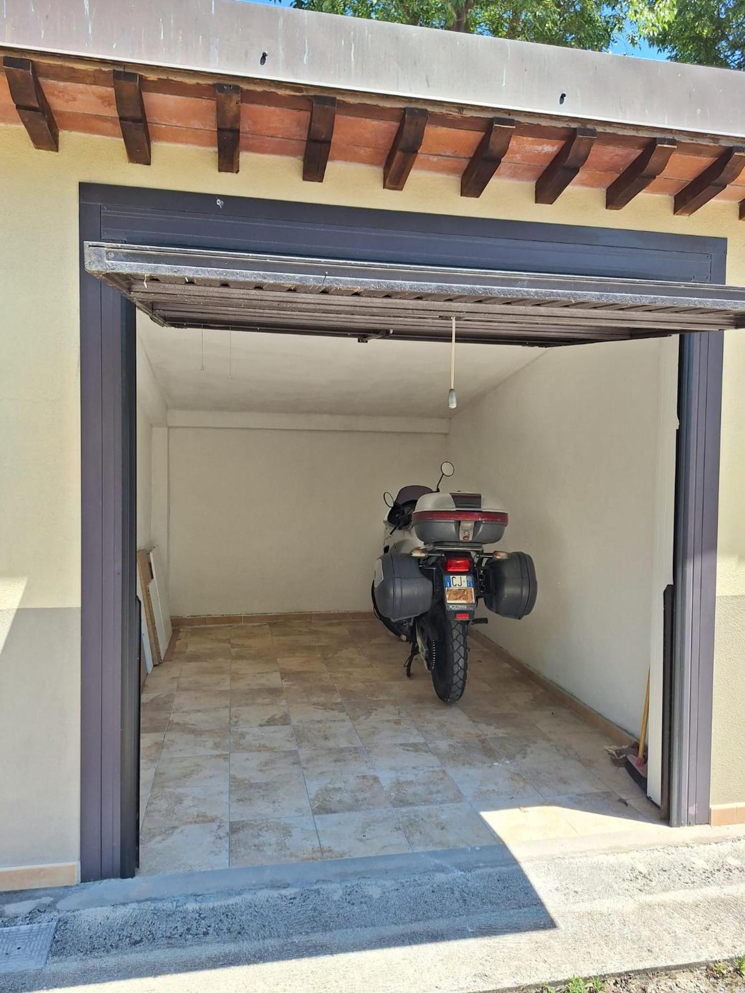 Apartment Via Gramsci - Free Gated Parking - 5 Minutes From Center *